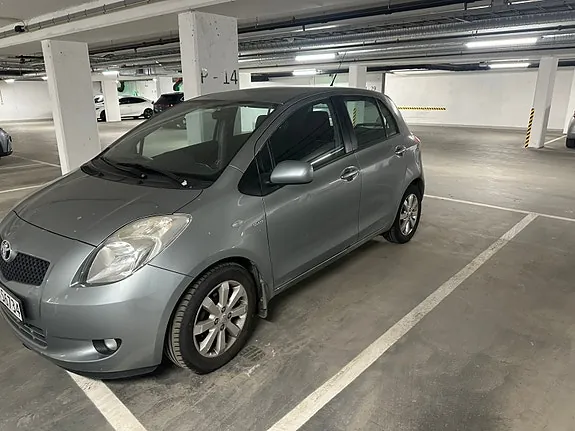 Toyota Yaris 2008 photo 2