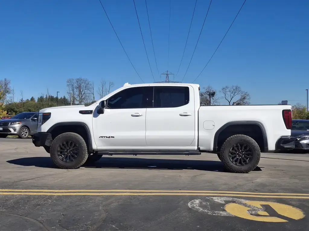 GMC Sierra 1500 2023 photo 2
