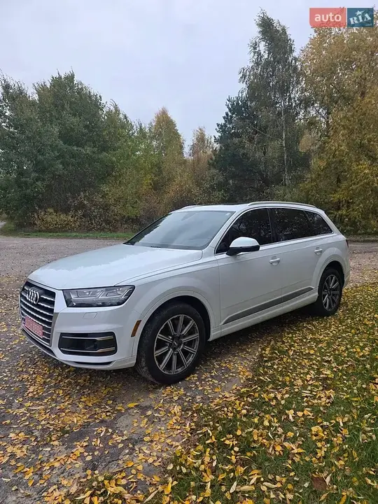 Audi Q7 2018 photo 2