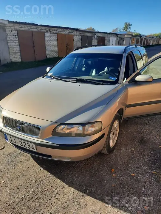 Volvo V70 2003 photo 3