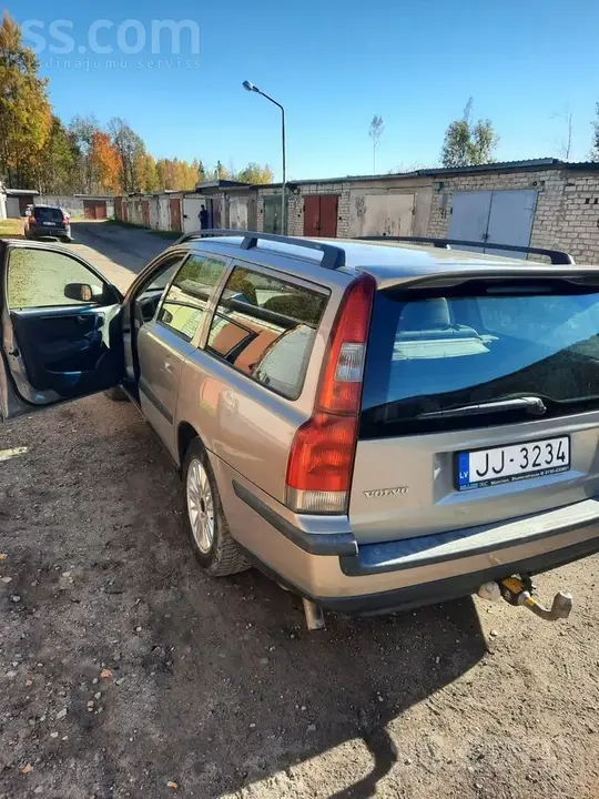 Volvo V70