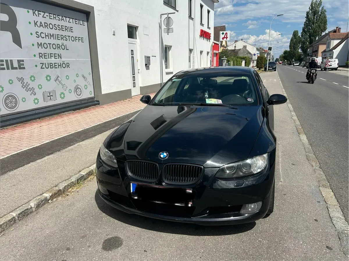 BMW 3Er-Reihe 320I 2008 photo 3