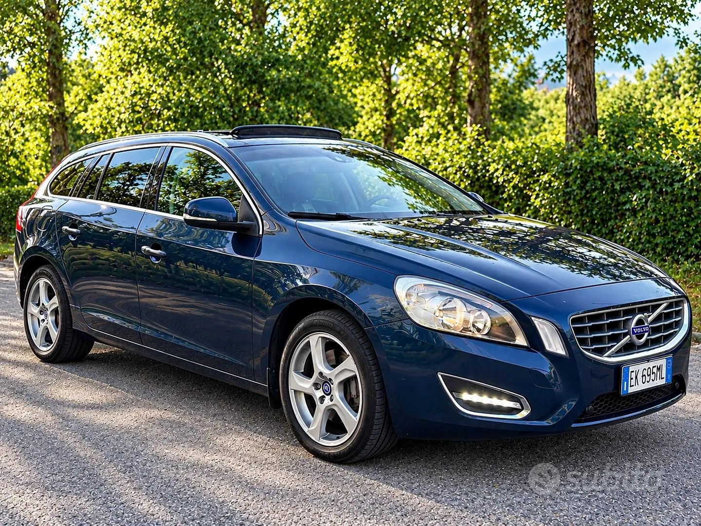 Volvo V60 2011 photo 2