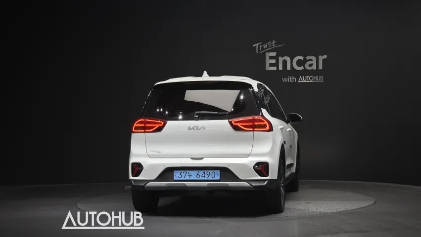 Kia Niro Plus 2022 photo 4