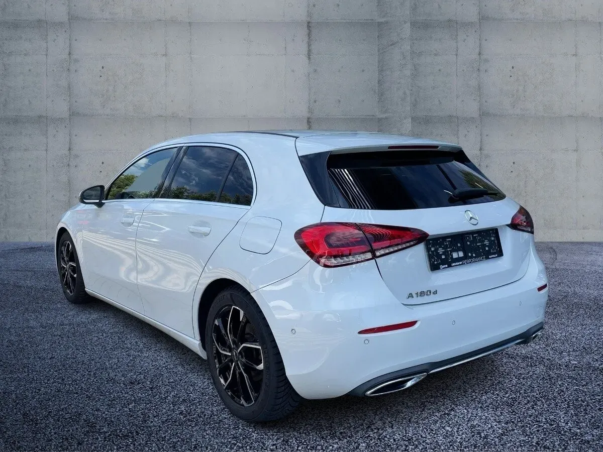 Mercedes-Benz A-Class 2019 photo 3