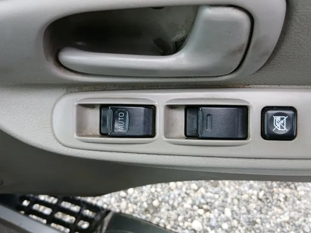 Toyota Dyna 2012 photo 4