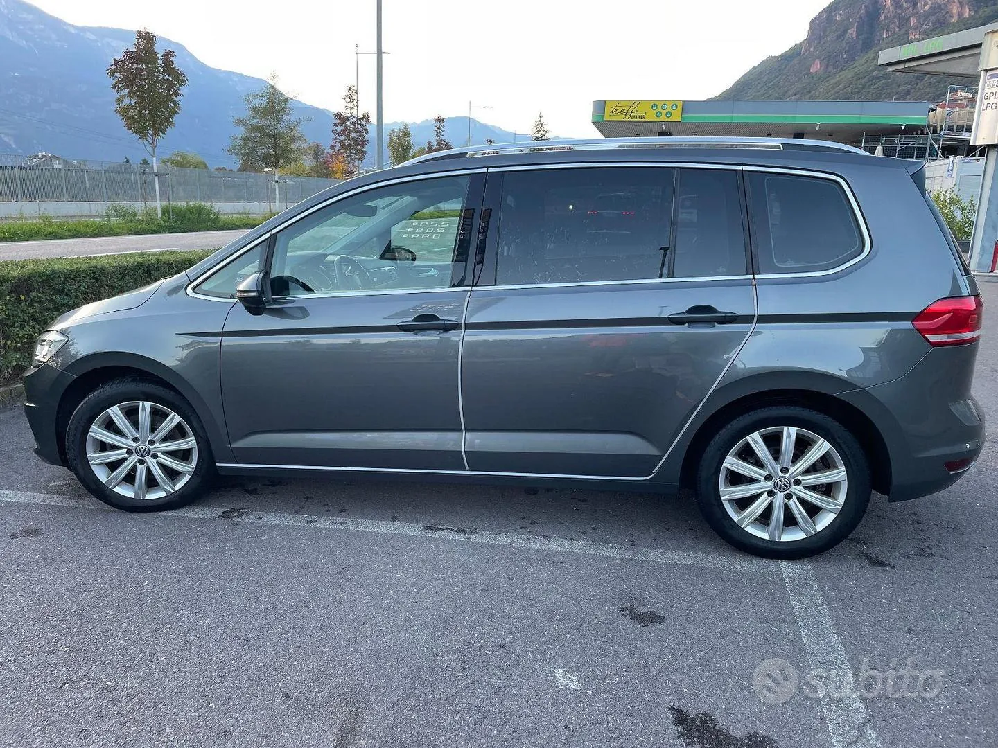 Volkswagen Touran 2021 photo 5