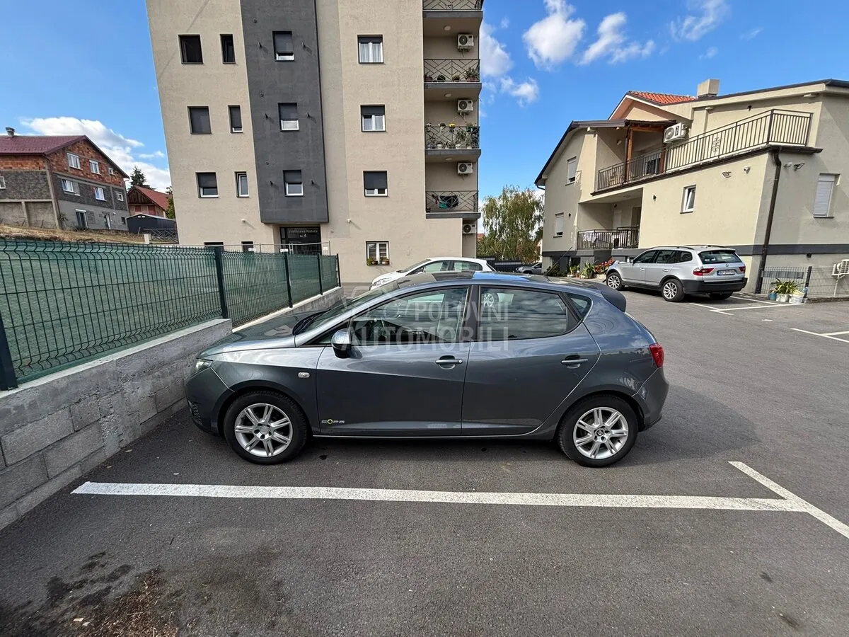 Seat Ibiza 2012 photo 4