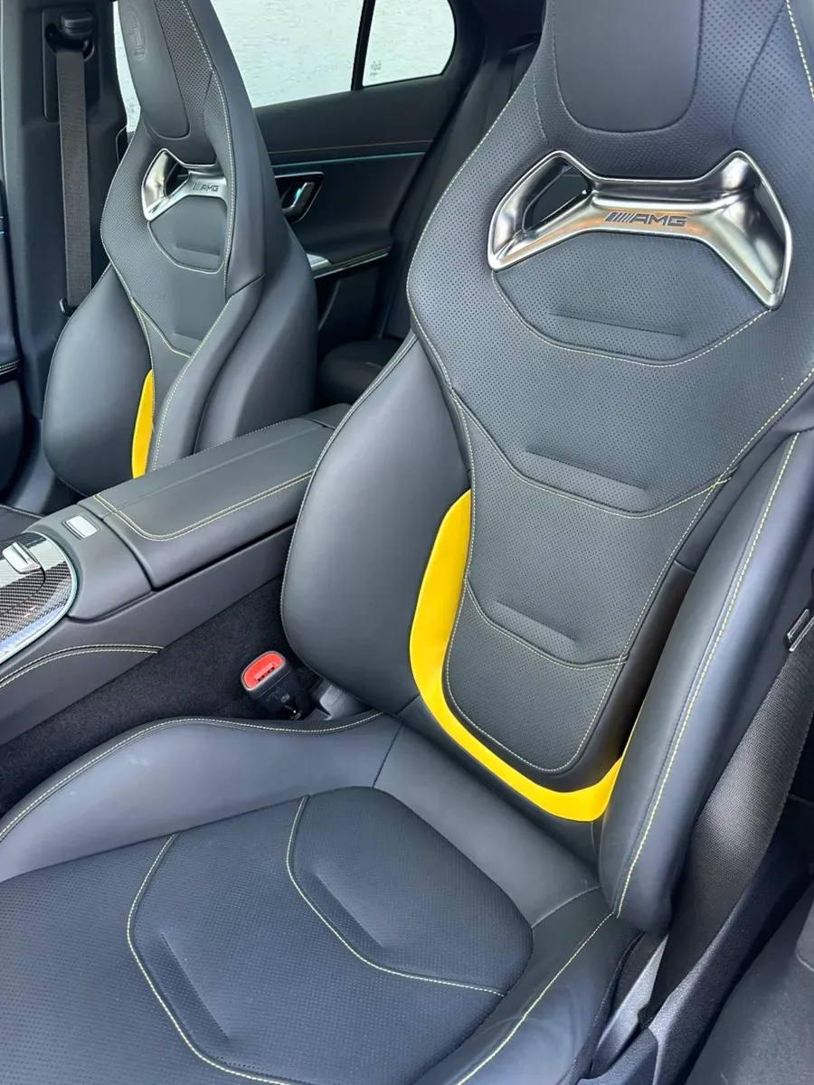 Mercedes-Benz E-Class 2025 photo 3