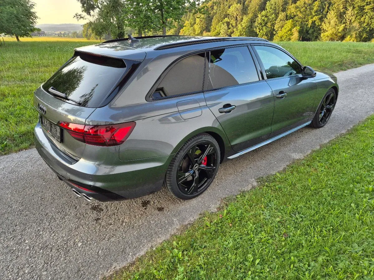 Audi A4 2021 photo 3
