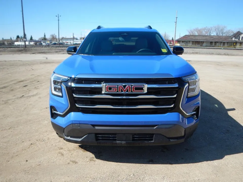 GMC Terrain 2026 photo 2