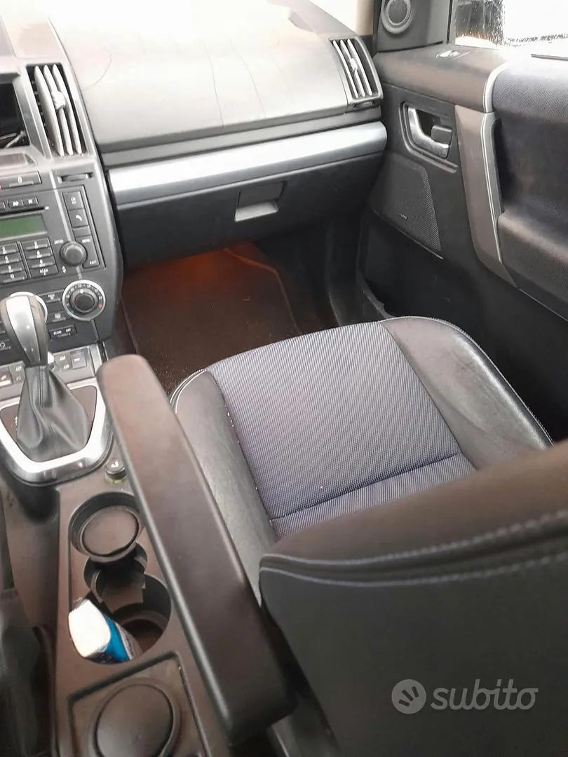 Land Rover Freelander 2007 photo 2