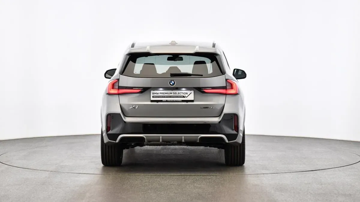 BMW X1 2025 photo 2