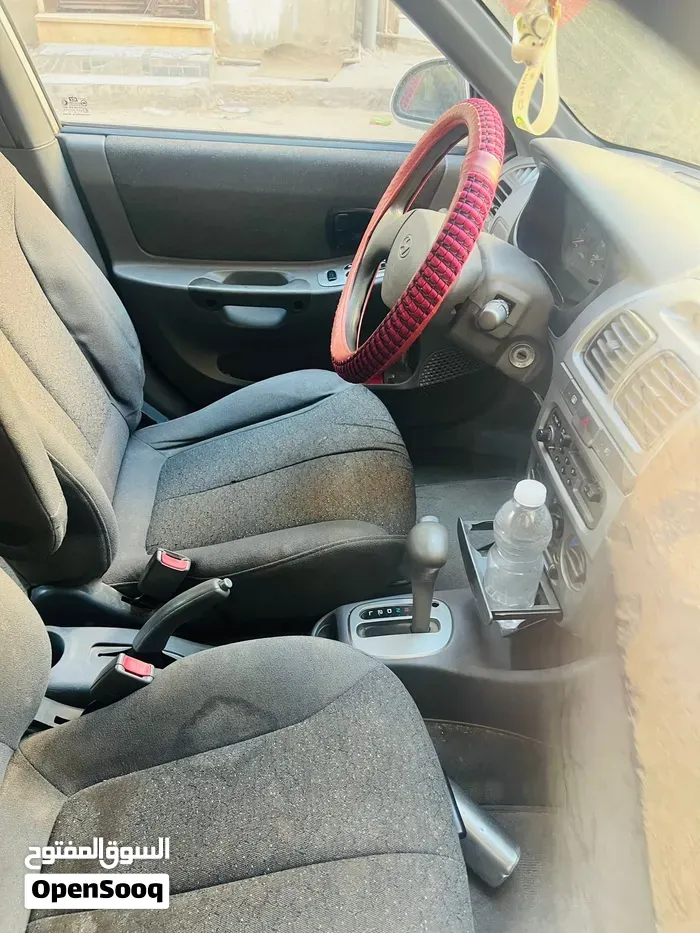 Hyundai Verna 2002 photo 3