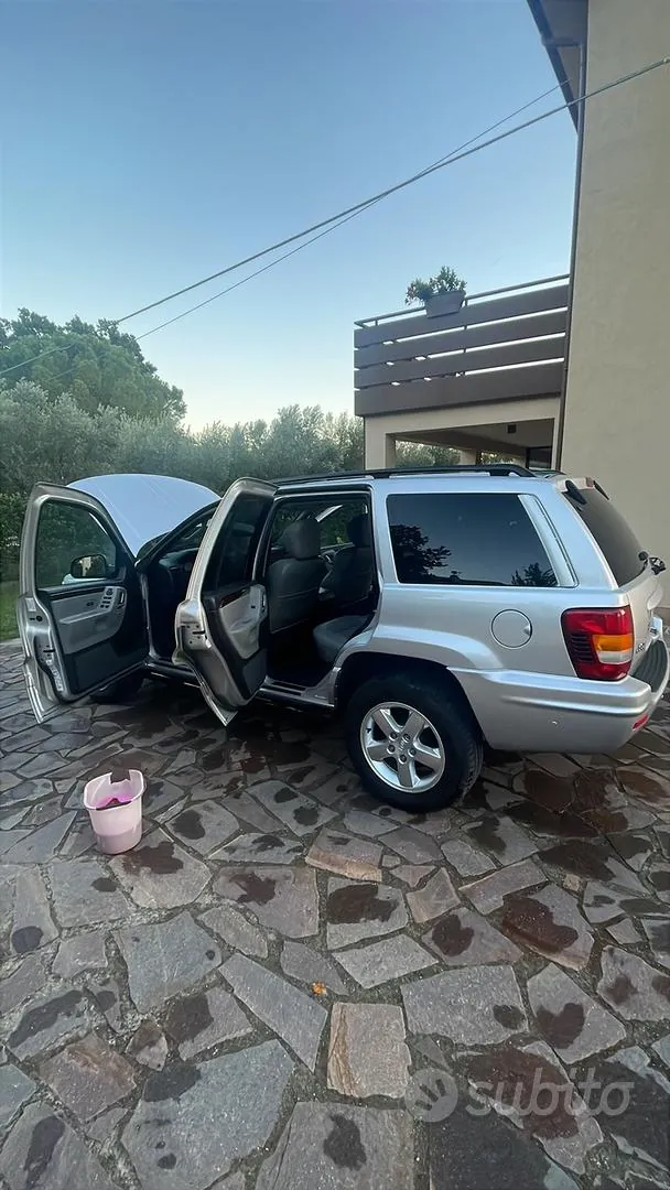Jeep Grand Cherokee 2004 photo 4