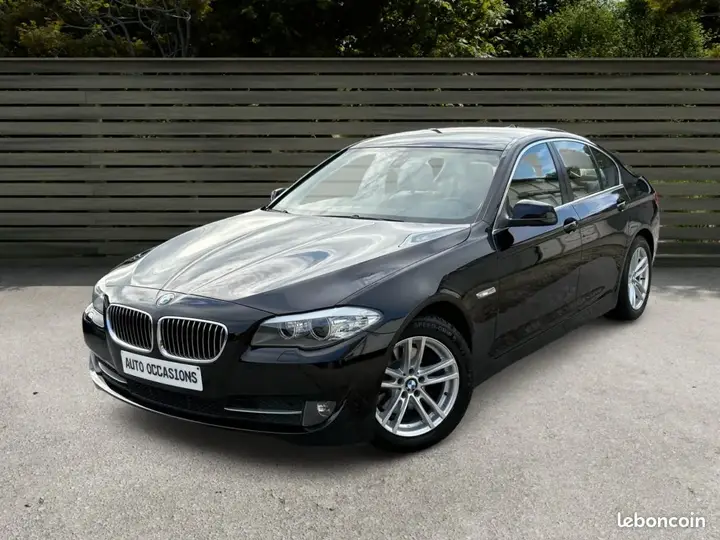 BMW 5 Series 2010 photo 2
