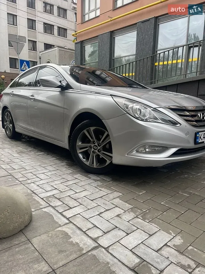 Hyundai Sonata 2012 photo 3