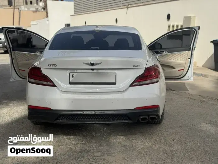 Genesis G70 2019 photo 3