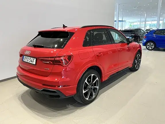 Audi Q3 2021 photo 4