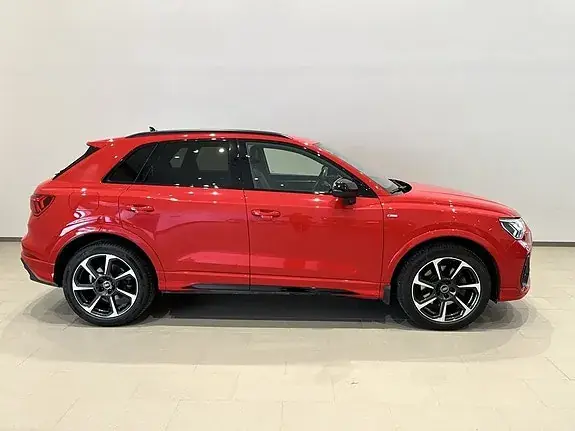 Audi Q3 2021 photo 3