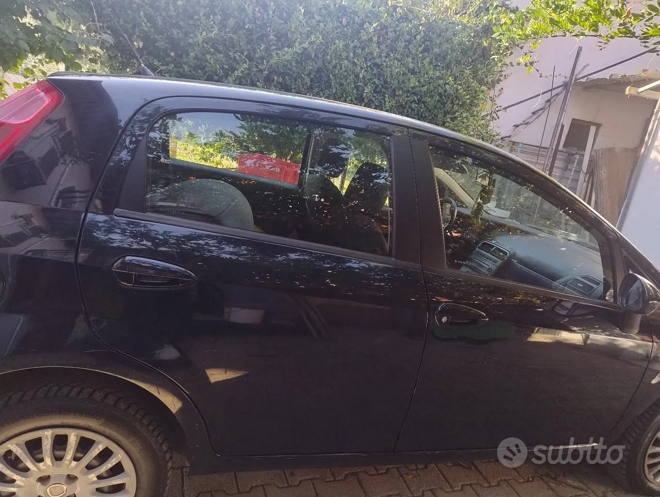 Fiat Grande Punto 2009 photo 5