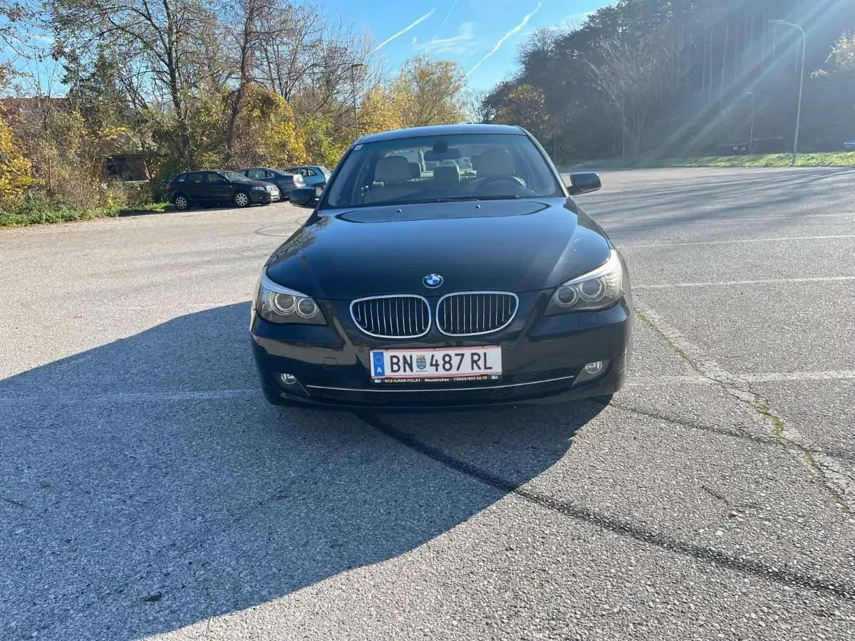BMW 5 Series 2008 photo 2