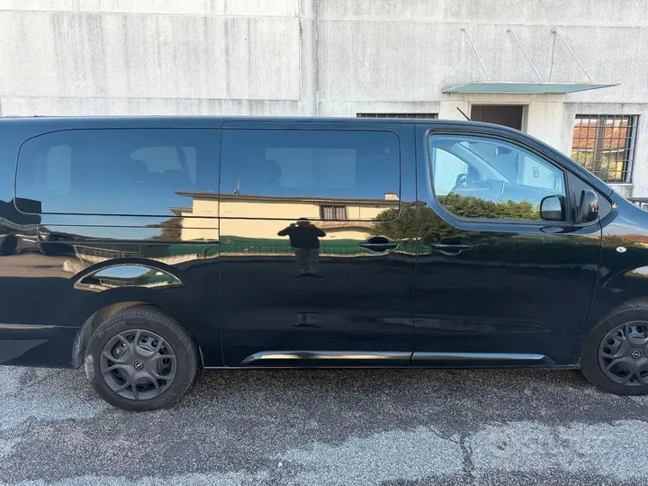 Opel Zafira Life 2025 photo 2