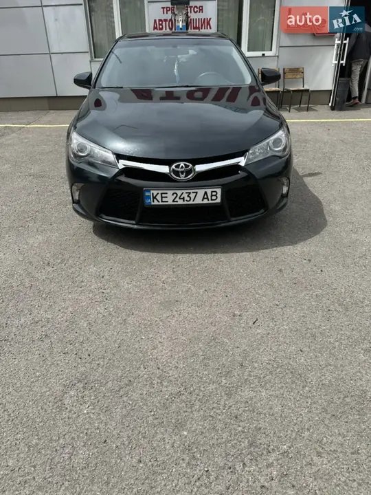 Toyota Camry 2015 photo 2