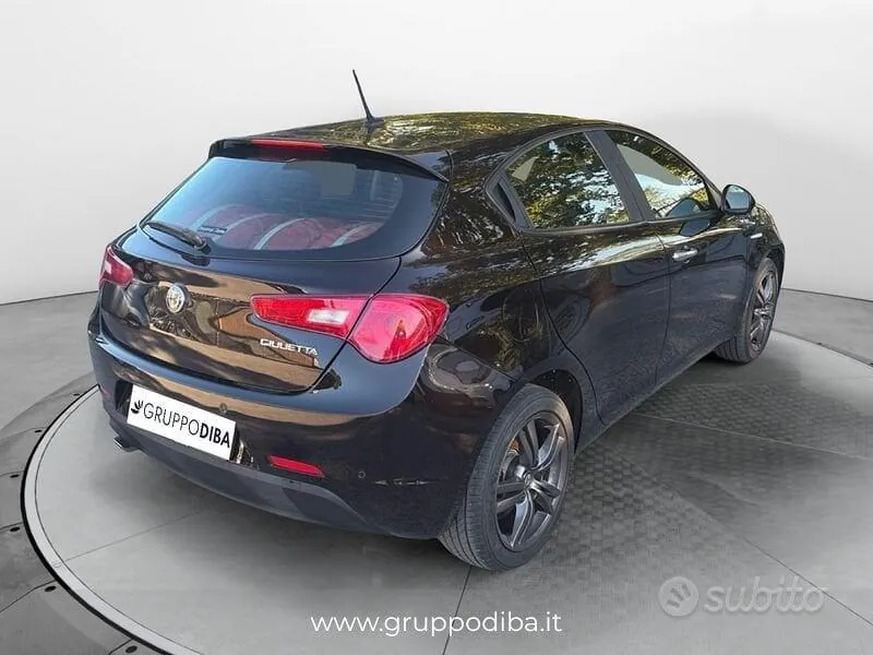 Alfa Romeo Giulietta 2017 photo 5