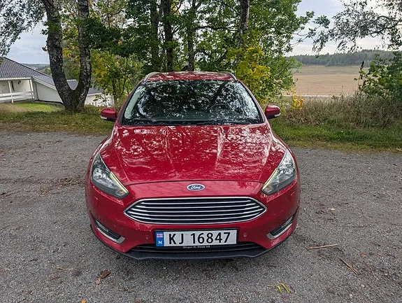 Ford Focus 2015 photo 2