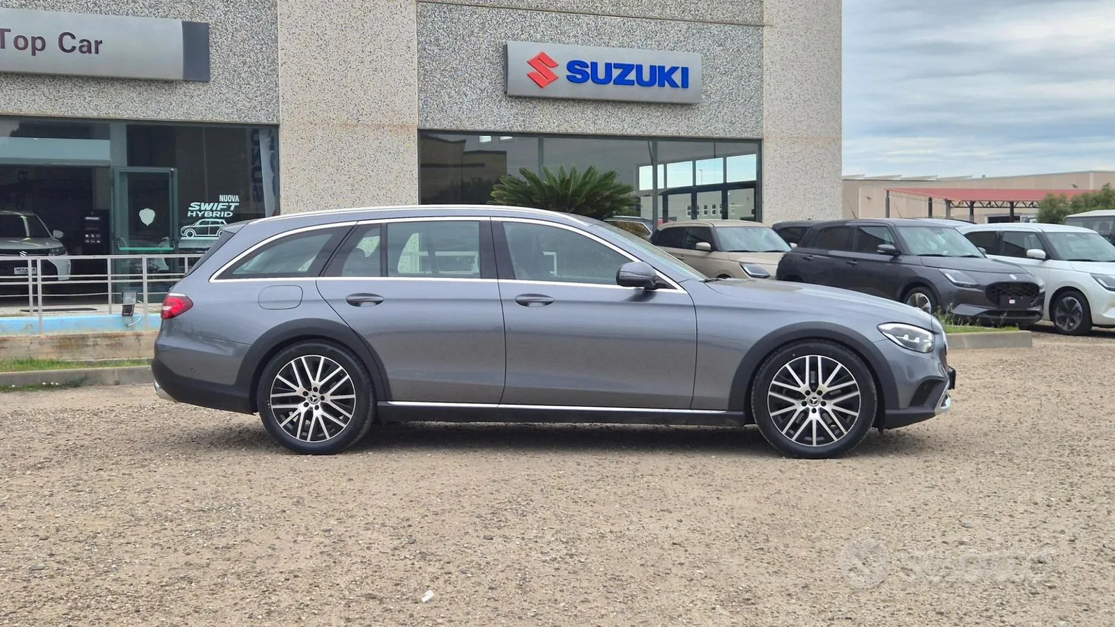 Mercedes-Benz E 220 2022 photo 2