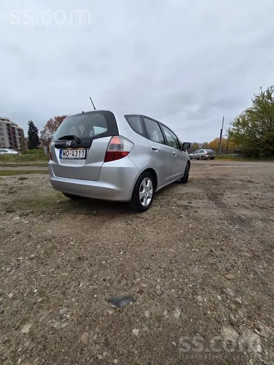 Honda Jazz 2009 photo 4