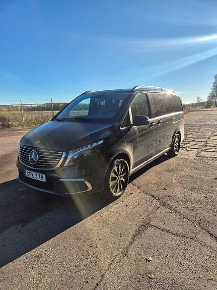 Mercedes-Benz Eqv 300