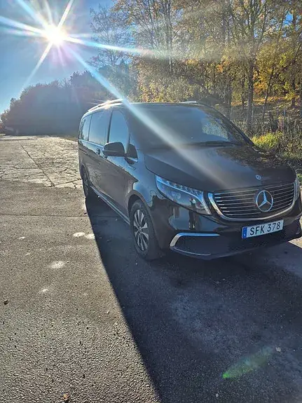 Mercedes-Benz Eqv 300 2021 photo 2