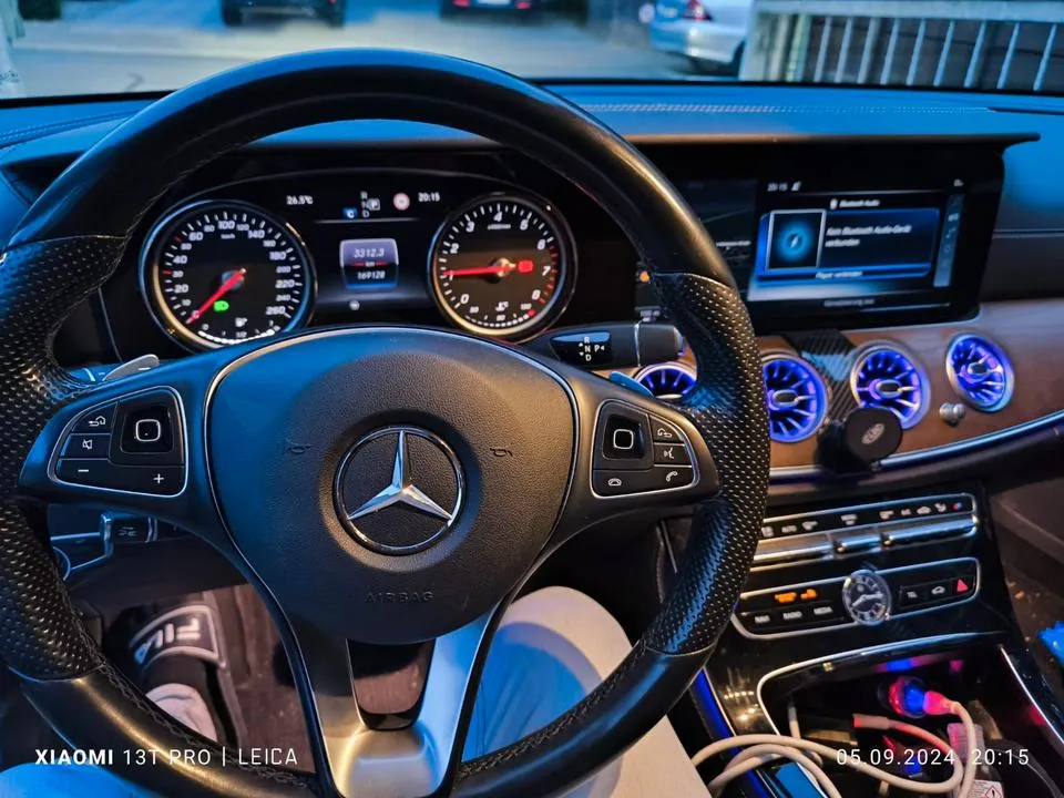 Mercedes-Benz E400