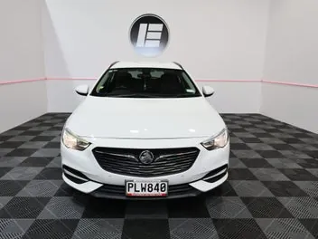 Holden Commodore 2019 photo 3