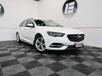 Holden Commodore 2019 photo 2