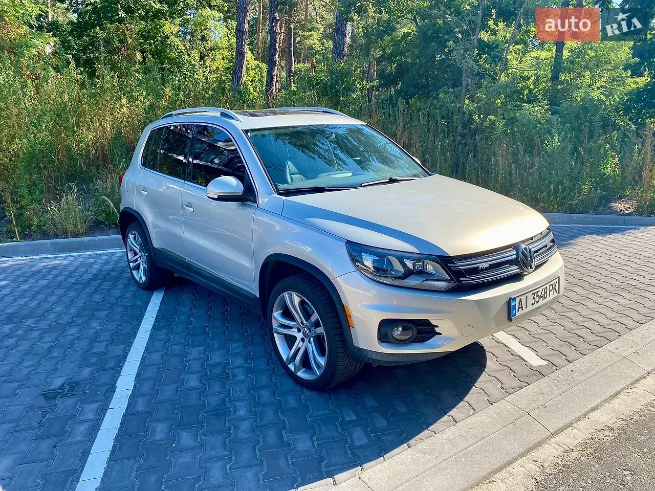Volkswagen Tiguan 2012 photo 2