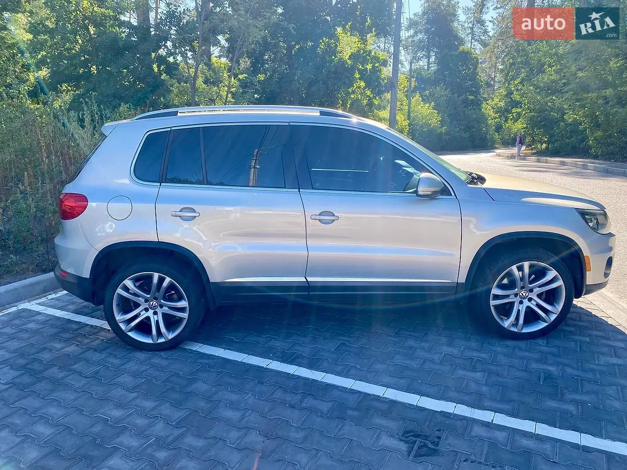 Volkswagen Tiguan 2012 photo 4