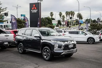 Mitsubishi Pajero Sport 2026 photo 5