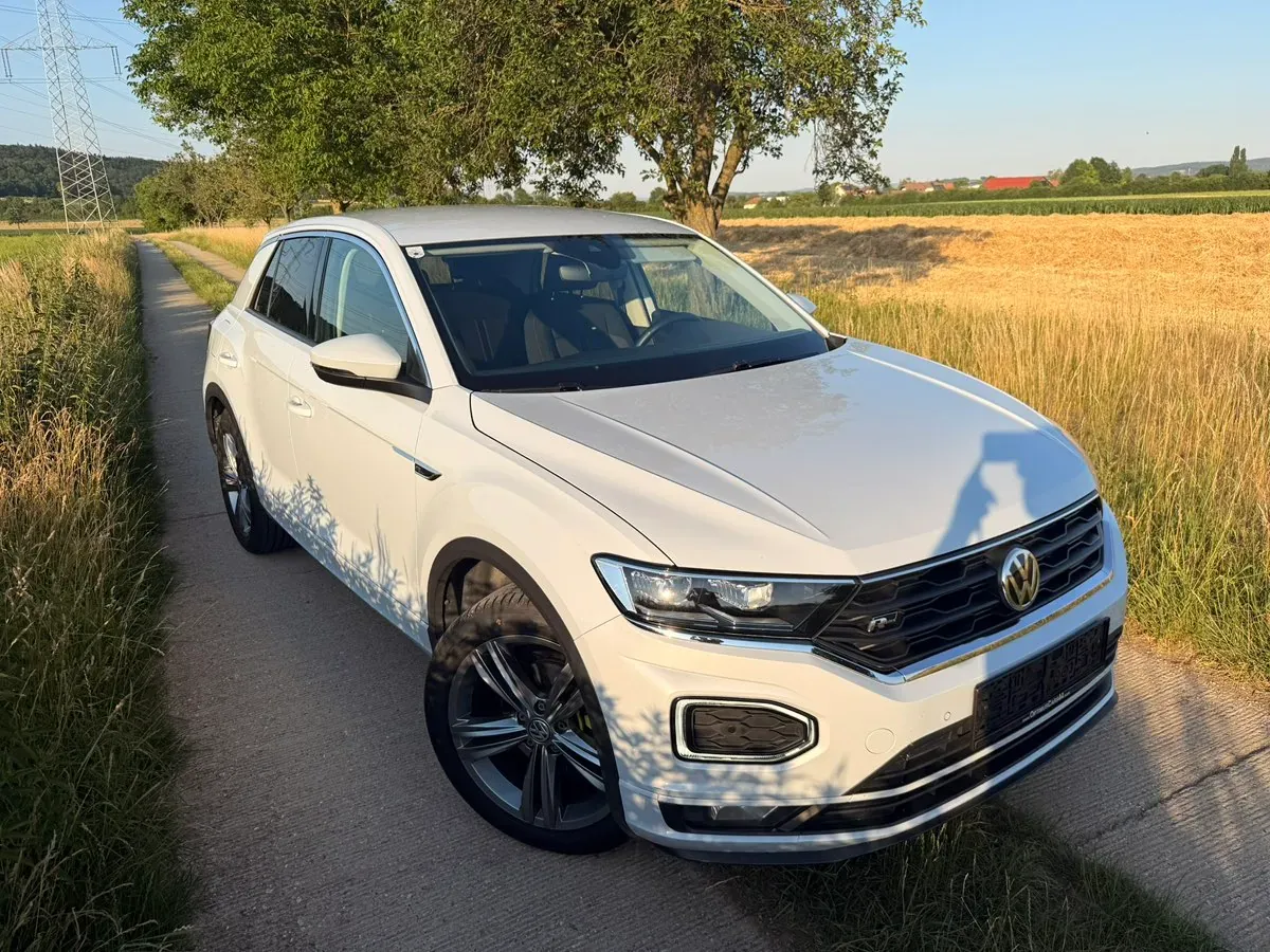 Volkswagen T-Roc 2019 photo 2