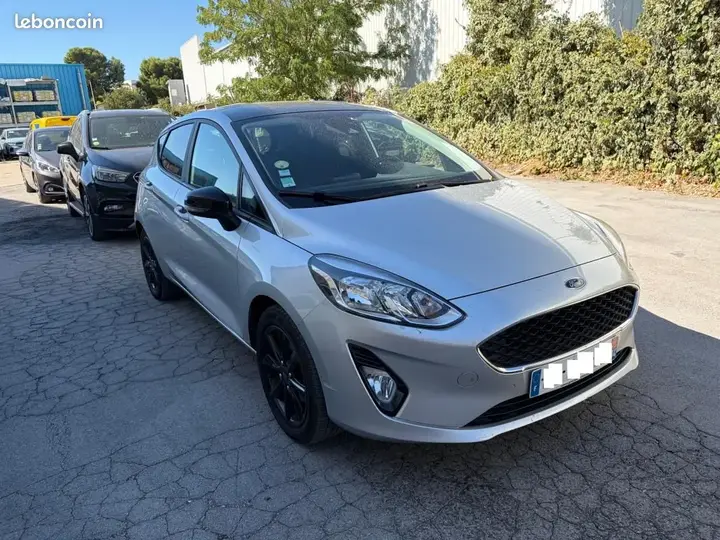 Ford Fiesta 2017 photo 2