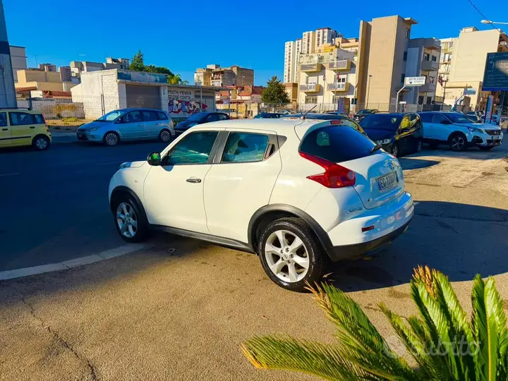 Nissan Juke 2011 photo 3