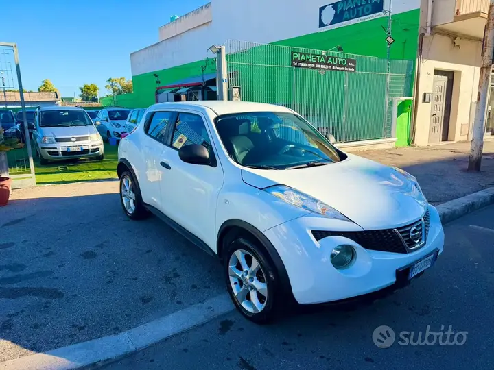 Nissan Juke 2011 photo 4