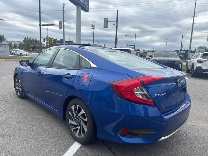 Honda Civic 2020 photo 5