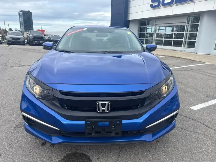 Honda Civic 2020 photo 2