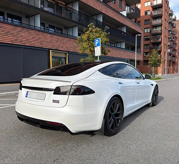 Tesla Model S 2023 photo 4
