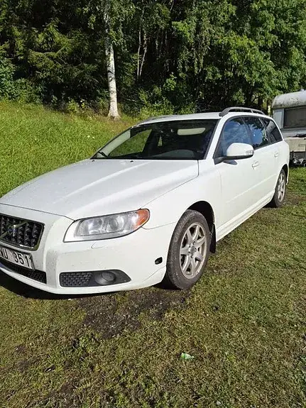 Volvo V70 2009 photo 4