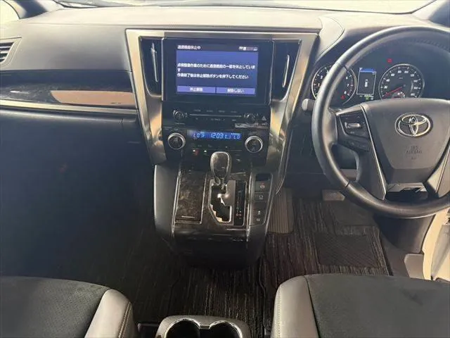 Toyota Alphard 2022 photo 3