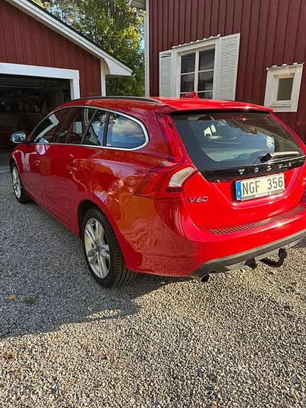 Volvo V60 2013 photo 2